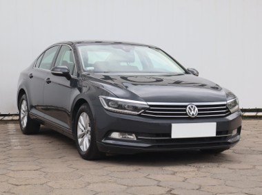 Volkswagen Passat B8 , Salon Polska, Serwis ASO, Navi, Klimatronic, Tempomat,-1