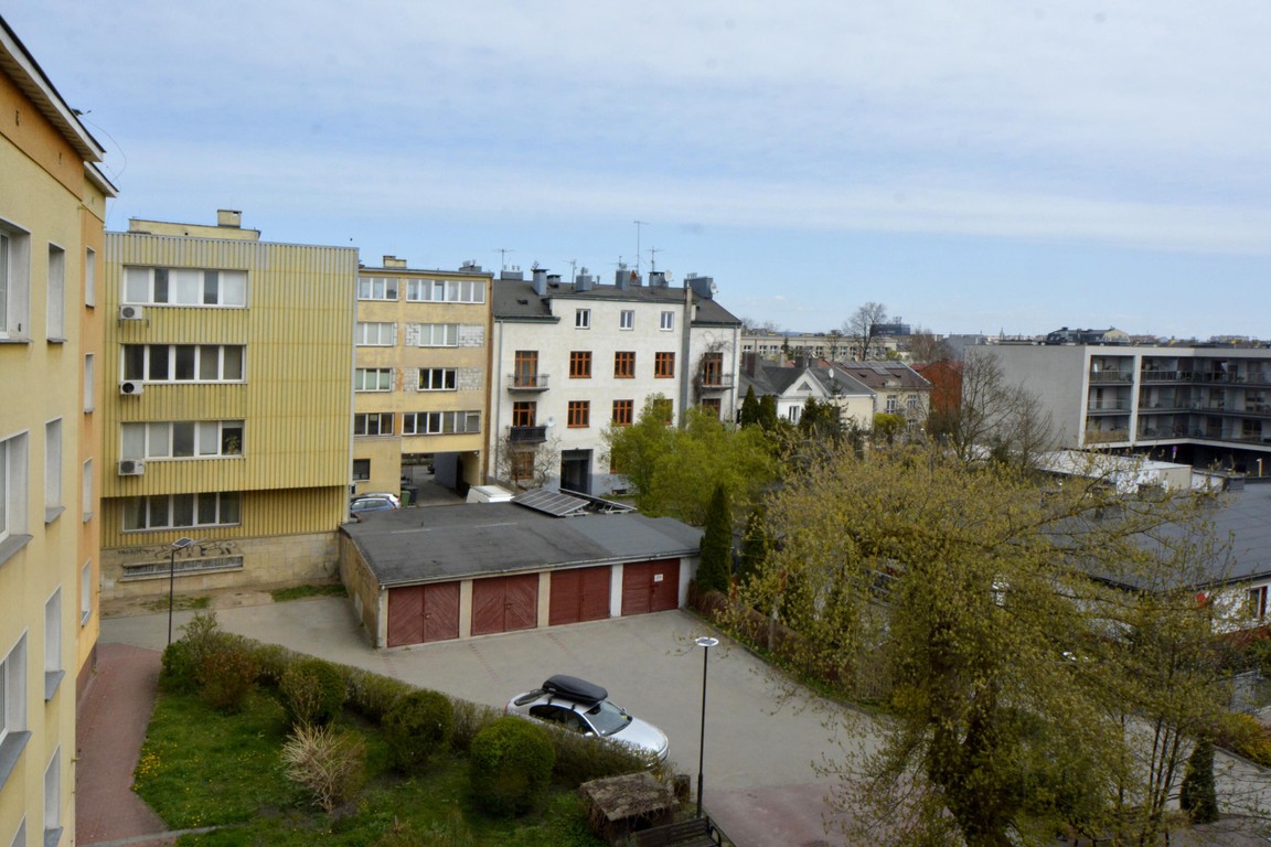 Sprzedaż lub zamiana. Centrum miasta Opcja 3 pokoi - Widok 6