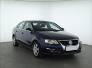 Volkswagen Passat B6 , Klimatronic, Tempomat, Parktronic, Podgrzewane siedzienia,