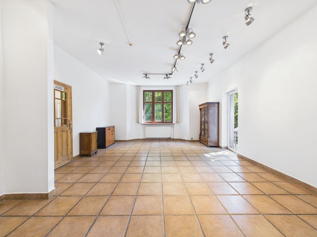 Nieruchomość willowa, atrium / 906 m² działki / 2 budynki / wielofunkcyjne – pohled 2