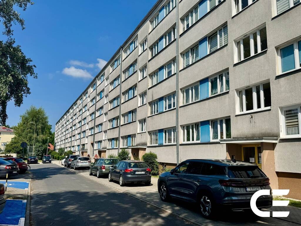 2 pokoje | klimatyzacja, balkon i działka ROD - Więcej