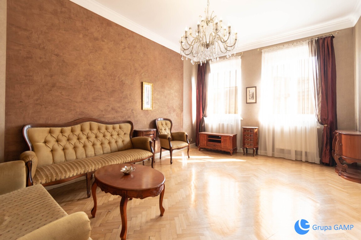 3-pok.104 m², Stare Miasto, ul. Wielopole, balkon. - Widok 2
