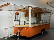 Inna Inny Autosklep Grill przyczepa Gastronomiczny Food Truck Foodtruck sklep