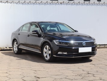 Volkswagen Passat B8 , Salon Polska, Automat, Skóra, Navi, Klimatronic, Tempomat,