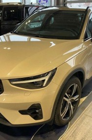 Volvo XC40 B3 Plus Dark 2.0 B3 Plus Dark (177KM) Spryskiwacze reflektorów-2