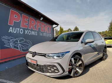 Volkswagen Golf VIII-1