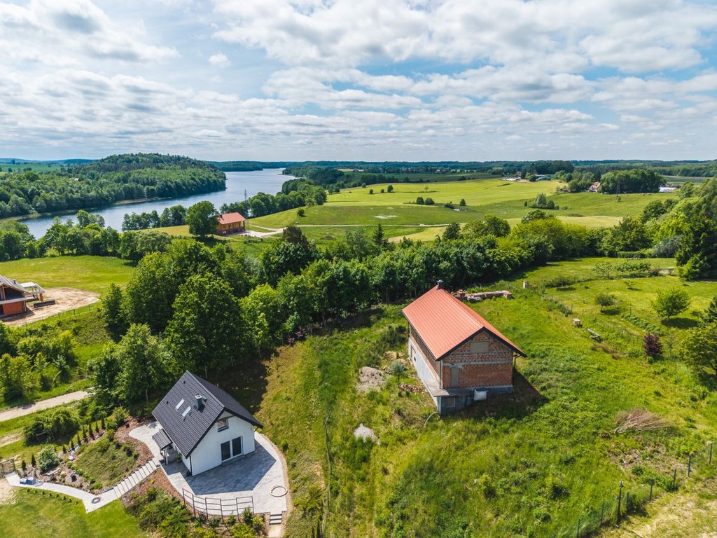 DOM NAD JEZIOREM NARIE | MAZURY - Widok 2