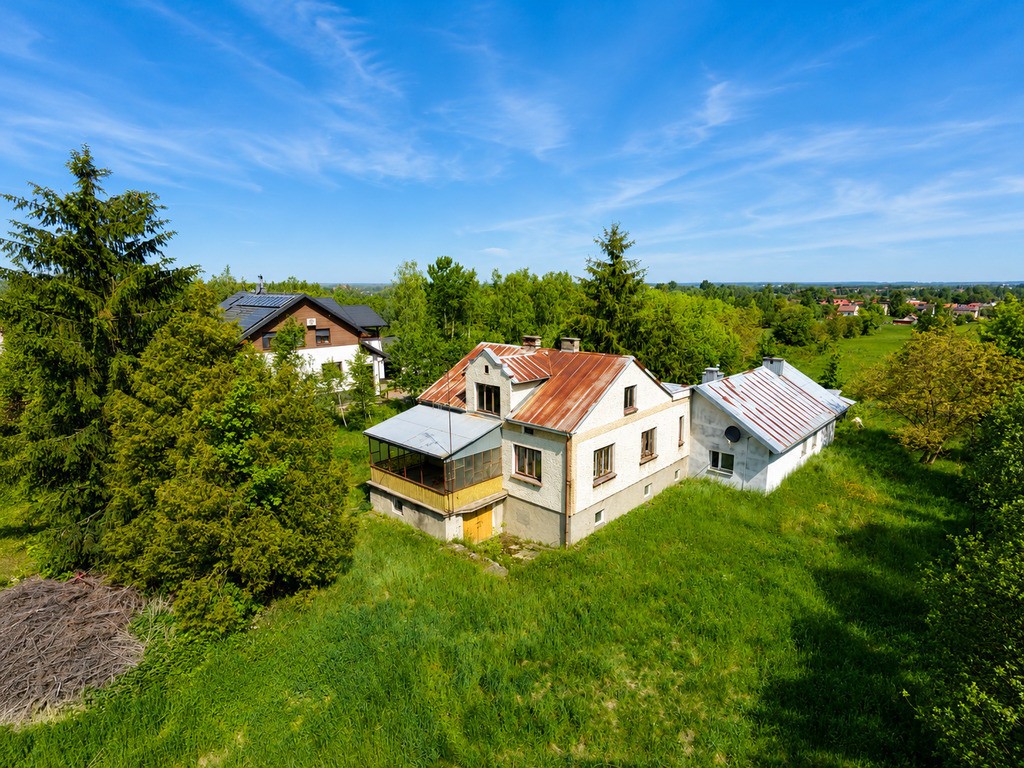 3-room house & single family of 275 m²