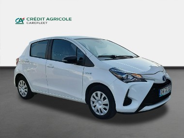 Toyota Yaris III Hybrid 100 Active Hatchback. DW7AJ32-1