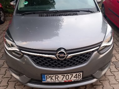 Opel Zafira-1