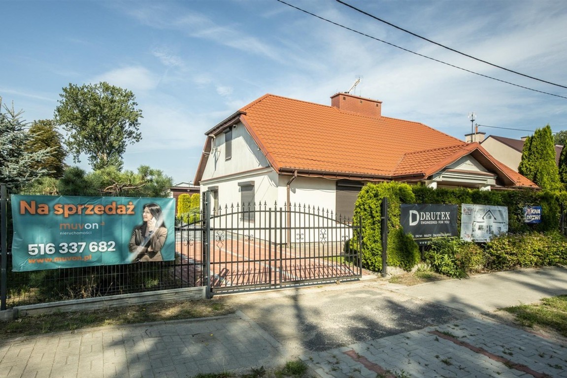 Dom z przestrzenią na biznes | Krośniewice