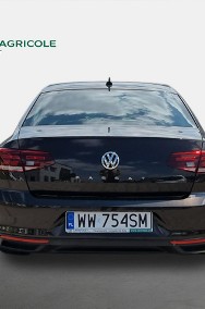 Volkswagen Passat B8 2.0 TDI EVO Business DSG Sedan. WW754SM-2