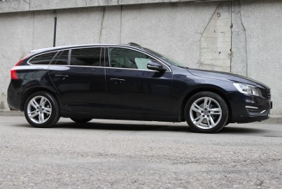 Komfortowe V60 SUMMUM 2016 r. T3 (152 KM) benzyna