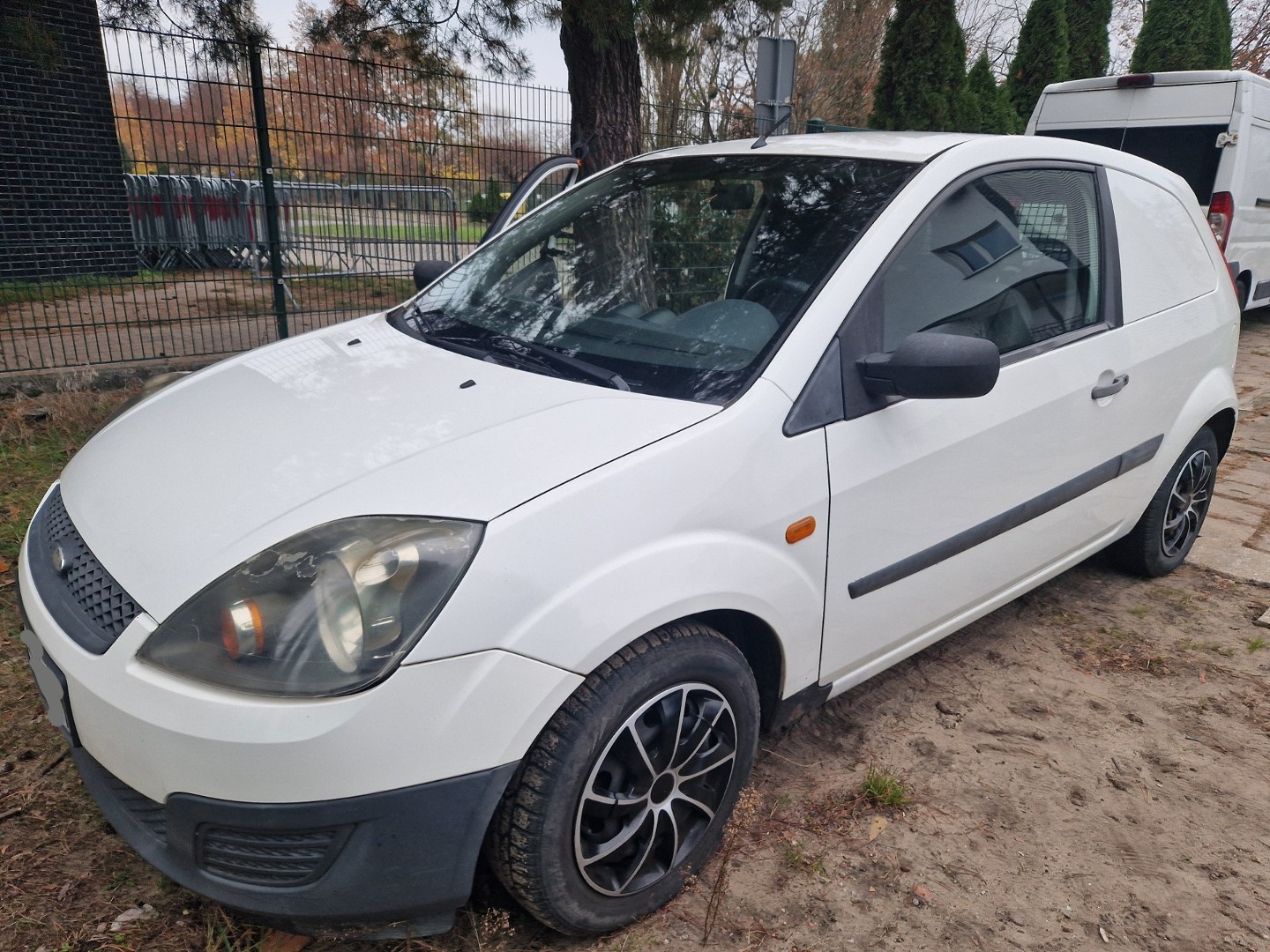 Ford Fiesta VI VAN Salonowy 1,3 benzyna 2006 van Lift Zadbany egzemplarz