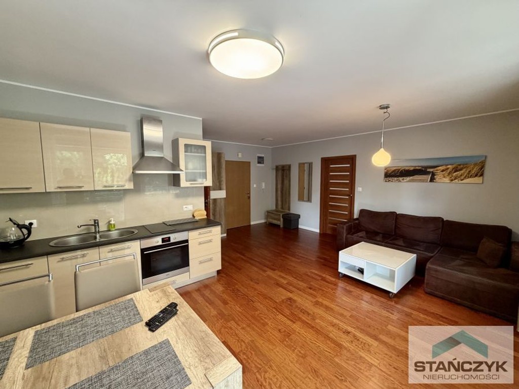 Uroczy Apartament 53,20 m2 – balkon - 300 m do pla