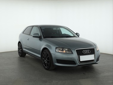 Audi A3 II (8P) , Klimatronic, Parktronic, Podgrzewane siedzienia,ALU-1