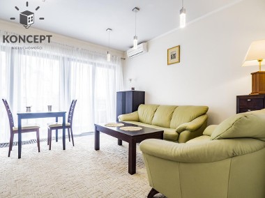 Komfortowy 2-pok. apartament przy Pl. Bema-1