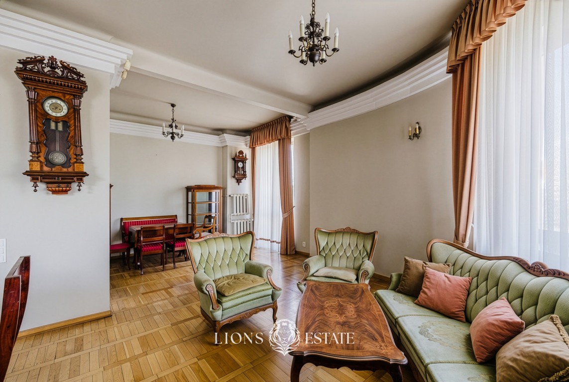 200 m2 w kamienicy z windą I Łazienki Królewskie