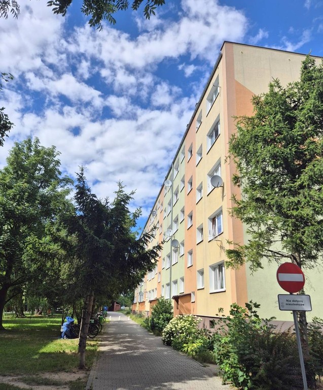sprzedaż 3 pok.,Brzeg Dolny, os. Fabryczne