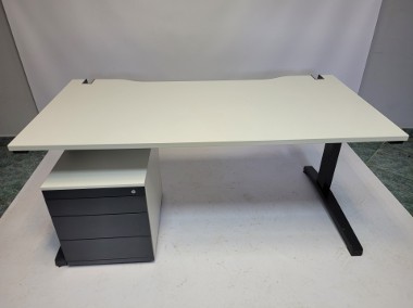 Zestaw mebli Steelcase (biurko 160x80 + kontener)-1