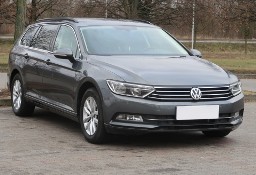 Volkswagen Passat B8 , Serwis ASO, Klimatronic, Parktronic, Podgrzewane siedzienia