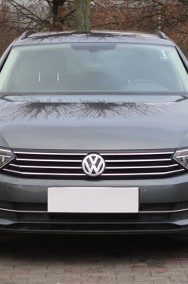 Volkswagen Passat B8 , Serwis ASO, Klimatronic, Parktronic, Podgrzewane siedzienia-2