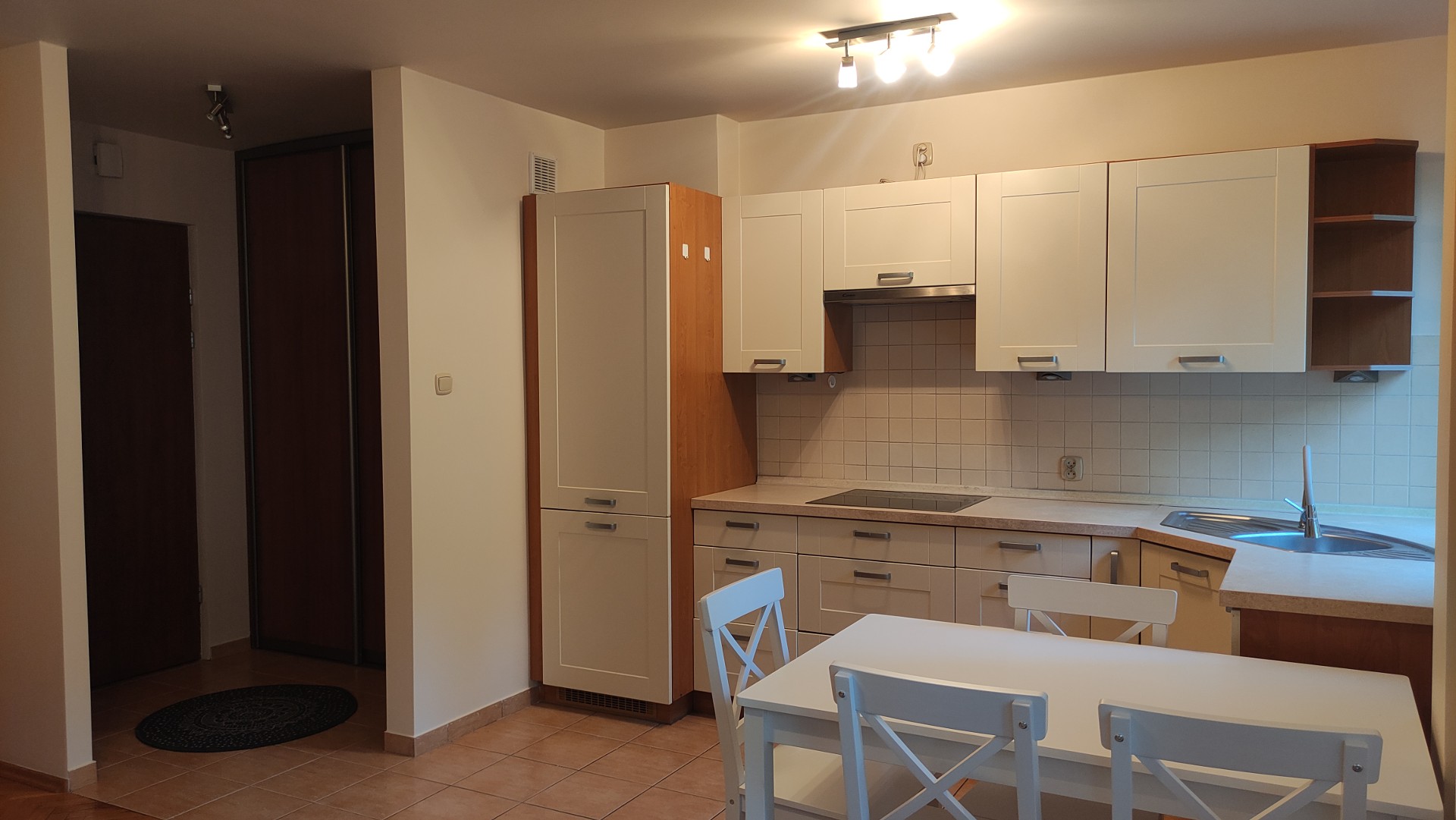 Wygodny lokal w Śródmieściu, idealna lokalizacja - Widok 4