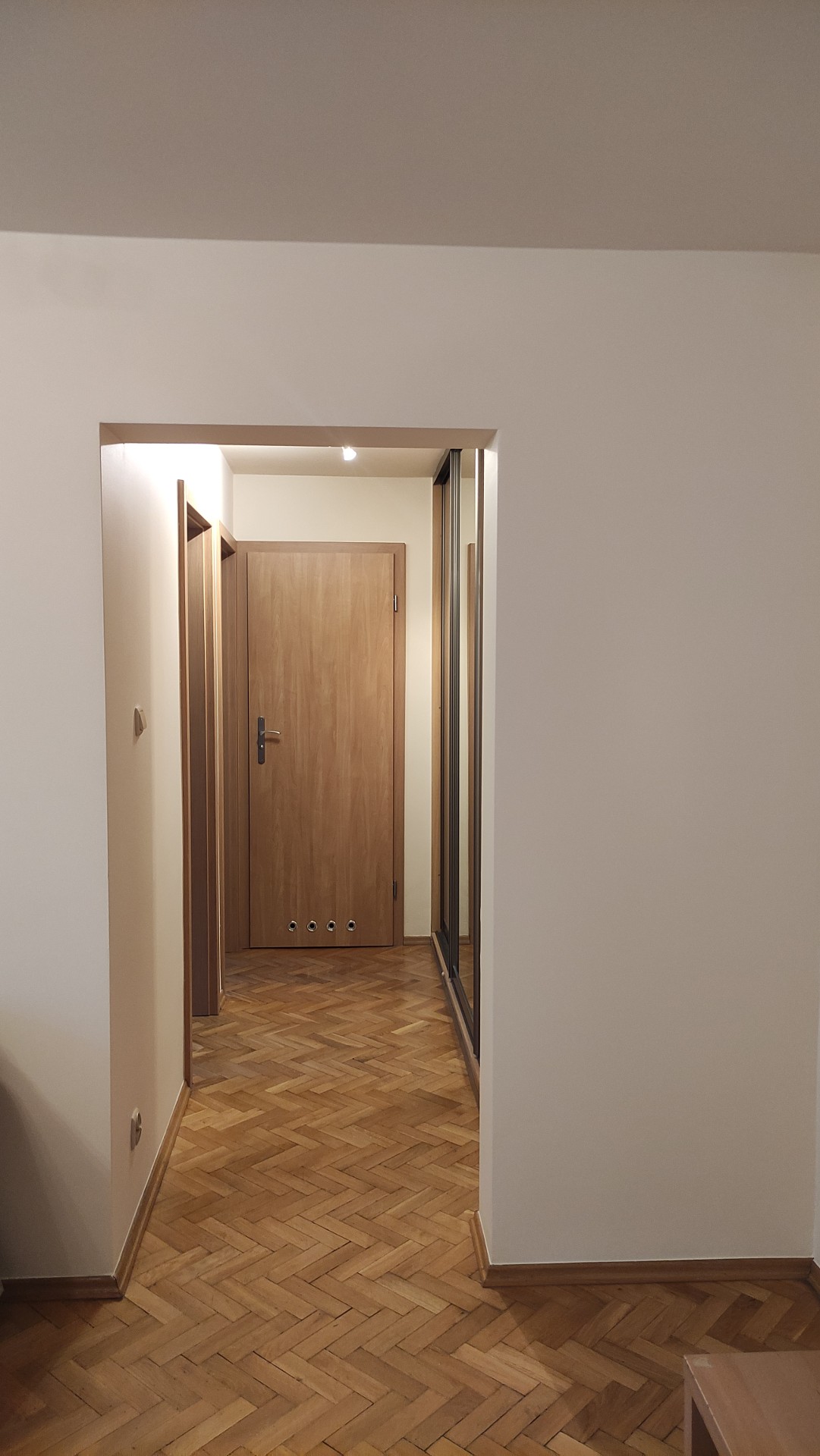 Wygodny lokal w Śródmieściu, idealna lokalizacja - Widok 5