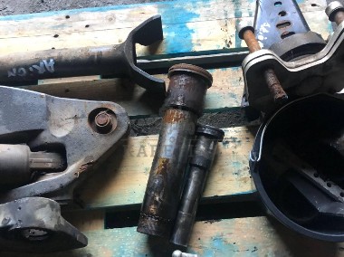 Claas Ares - Oś Przednia Amortyzowana [CZĘŚCI]-1