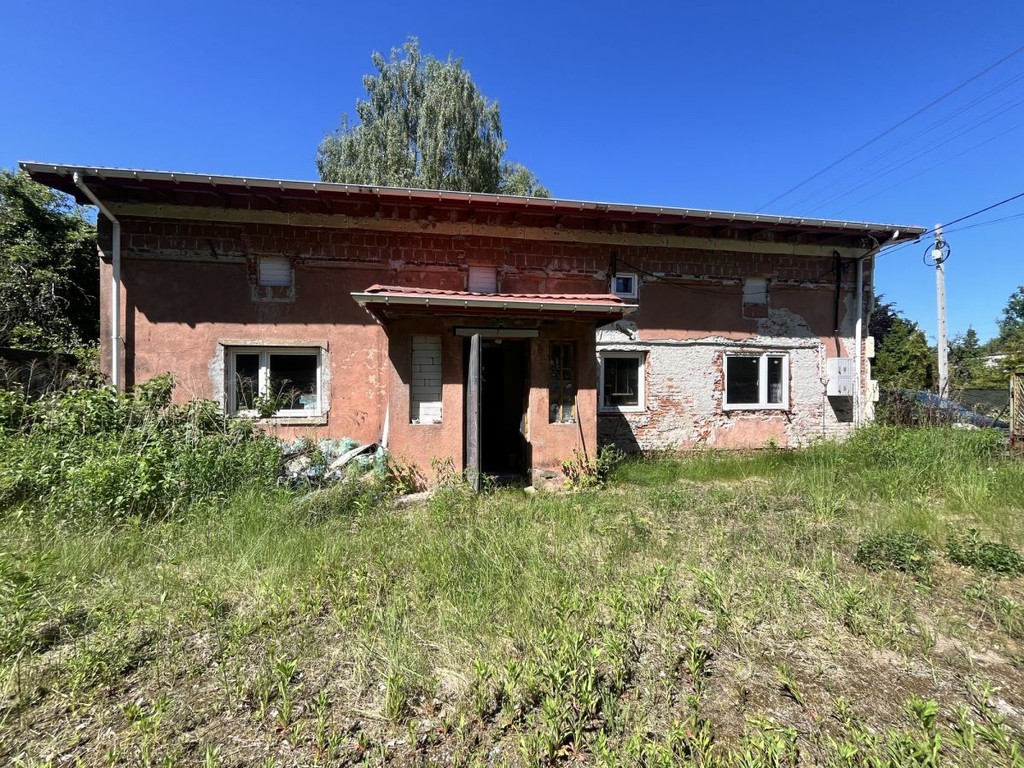 Dom z działką o pow. 811 m² - Widok 2