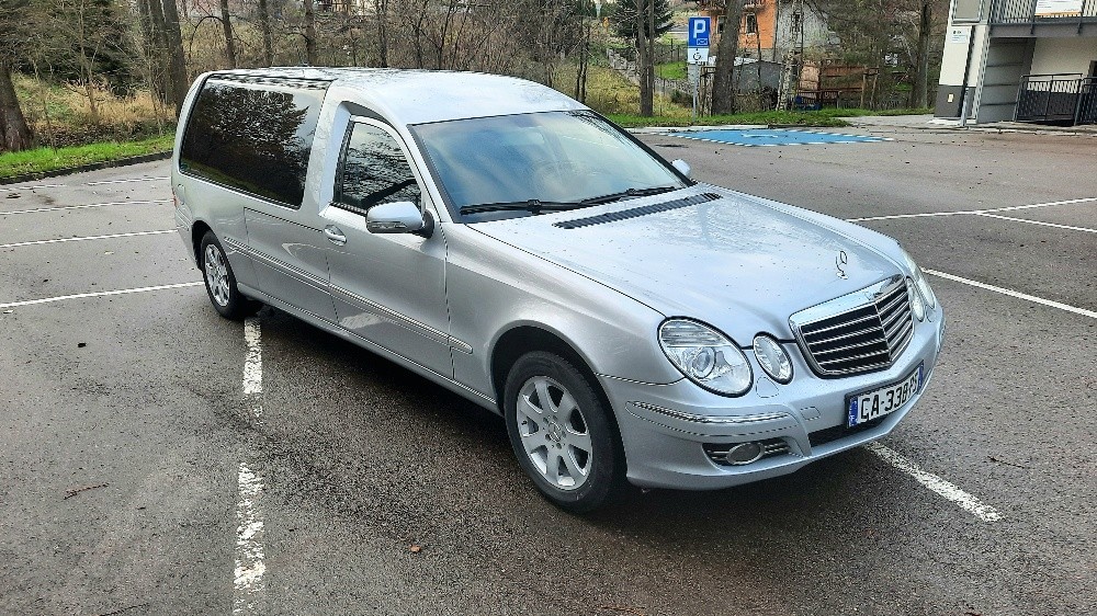 Mercedes-Benz Klasa E W211 KARAWAN 2.2CDI 170tkm 66tkm Klima LIFT