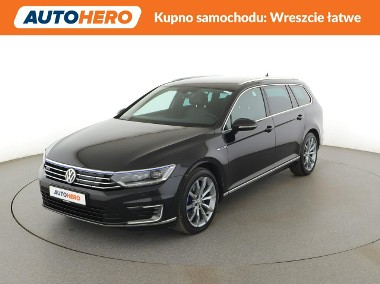 Volkswagen Passat B8 phev, full led, automat, grzane fotele, virtual, alcantara, klimatro-1