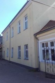 Lokal mieszkalny w budynku Poczty Polskiej S.A.-2