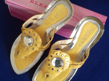 Buty damskie „Bless”, żółto-srebrne, typ „japonki”, do sprzedania-1
