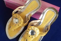 Buty damskie „Bless”, żółto-srebrne, typ „japonki”, do sprzedania
