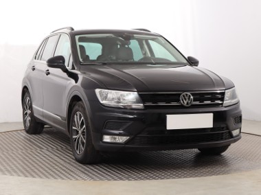 Volkswagen Tiguan , Navi, Klimatronic, Parktronic, Podgrzewane siedzienia,-1