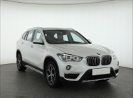 BMW X1 F48 , Salon Polska, Serwis ASO, 190 KM, Automat, Skóra, Navi,