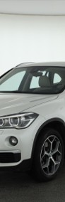 BMW X1 F48 , Salon Polska, Serwis ASO, 190 KM, Automat, Skóra, Navi,-3