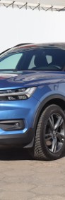 Volvo XC40 , Salon Polska, Serwis ASO, 190 KM, Automat, Skóra, Navi,-3
