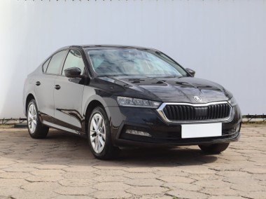 Skoda Octavia IV , Salon Polska, Serwis ASO, Klimatronic, Tempomat, Parktronic-1