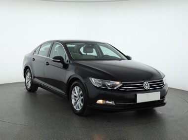 Volkswagen Passat B8 , Salon Polska, Klimatronic, Tempomat, Parktronic,-1