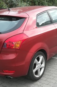 czerwony hatchback benzyna + LPG-2