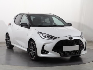 Toyota Yaris IV , Salon Polska, 1. Właściciel, Serwis ASO, Automat, Skóra,