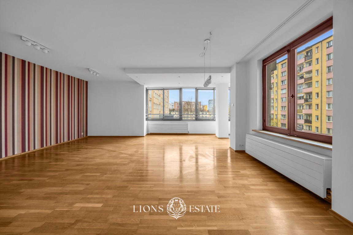 153,7 m² | 4 pokoje | 2 miejsca postojowe – pohled 4