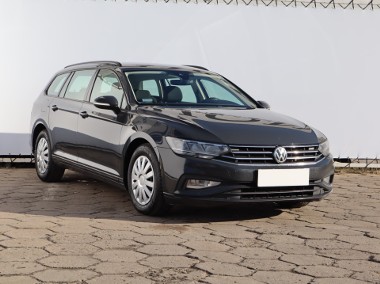 Volkswagen Passat B8 , Salon Polska, 1. Właściciel, Serwis ASO, VAT 23%,-1