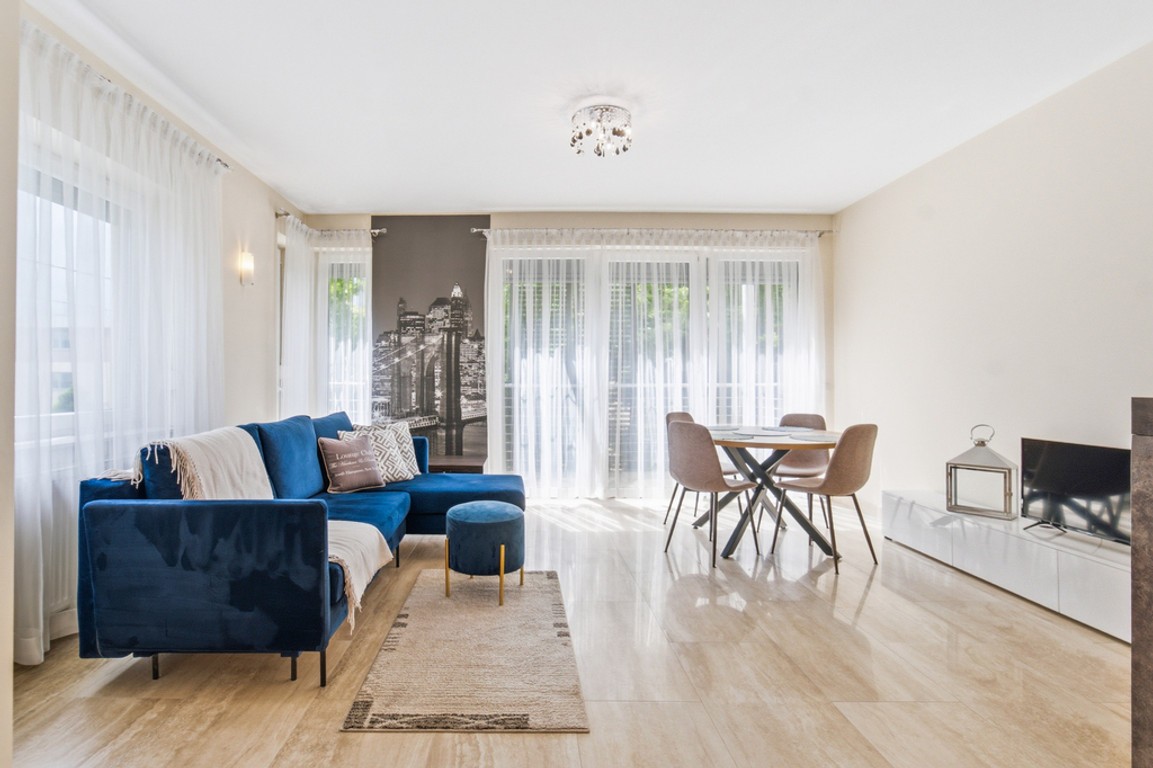Jasne, komfortowe 54 m² na wynajem, duży balkon - Widok 2