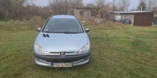 Syndyk sprzeda udział 1/2 w samochodzie Peugeot 206!