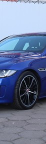 Jaguar XE I , Salon Polska, Serwis ASO, Automat, VAT 23%, Skóra, Navi,-3