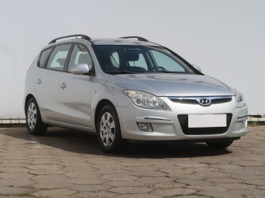 Hyundai i30 I , GAZ, Tempomat-1