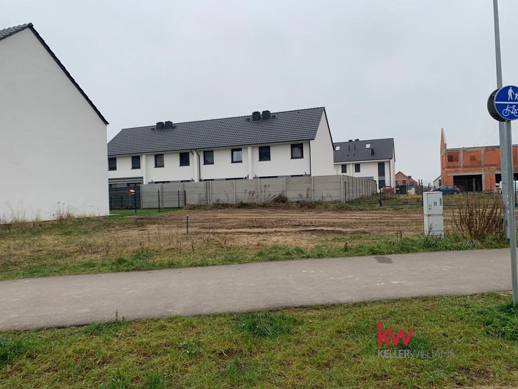 Kamionki, gotowa inwestycja: Działka 620m² + Pozwo - Widok 3